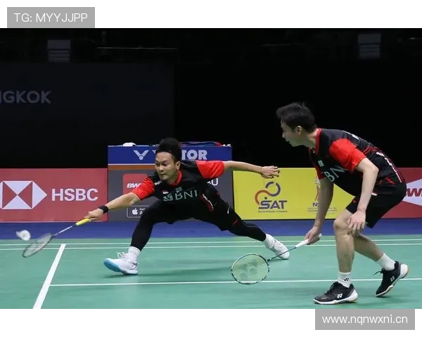 李诗沣场上像钢铁人，场下生活比明星还精致，看那张床照我瞬间怀疑人生